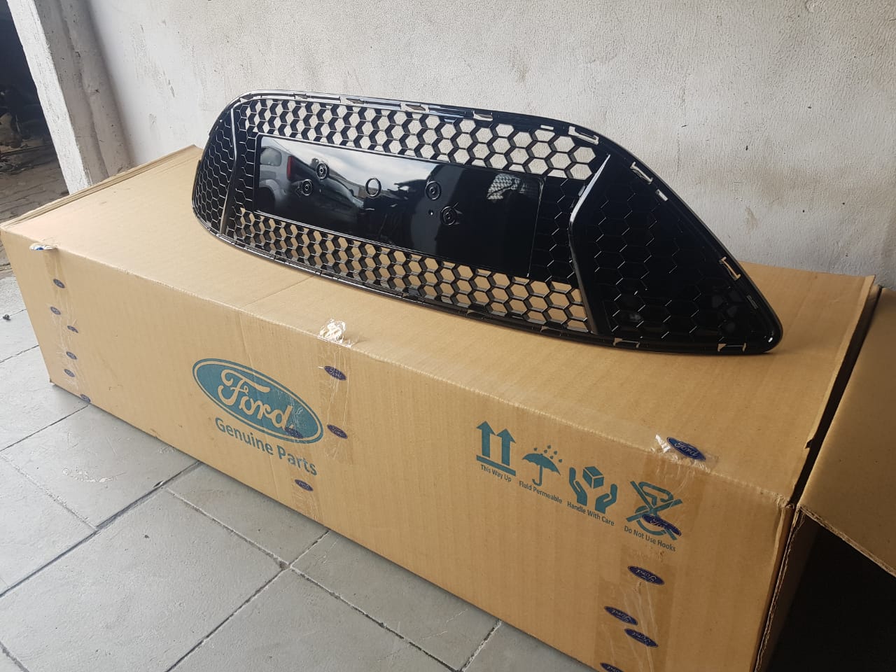 FORD FOCUS ST 2013 MAIN GRILLE